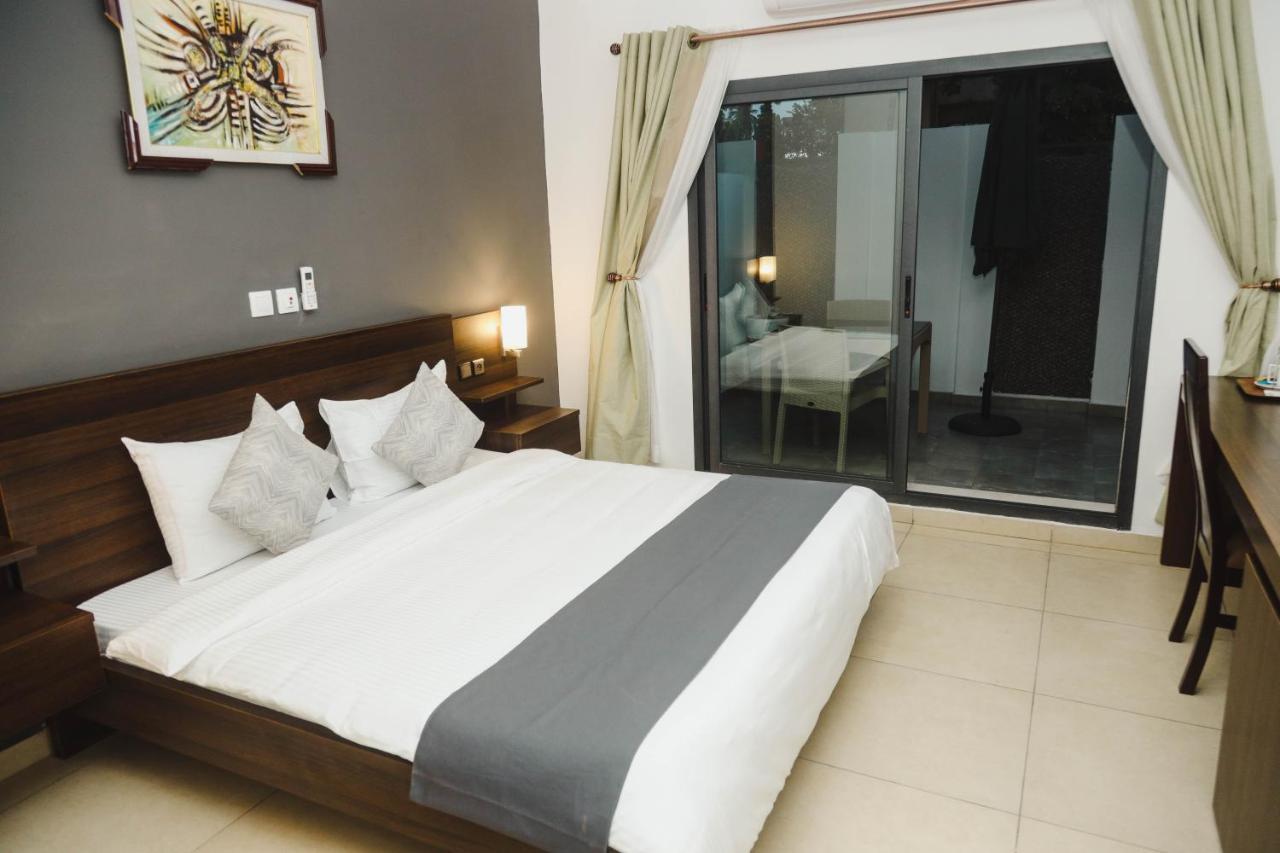 Robert'S Hotel Abidjan Exterior foto